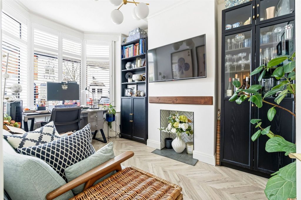 Property photo 3 of 9 Picture No. 06