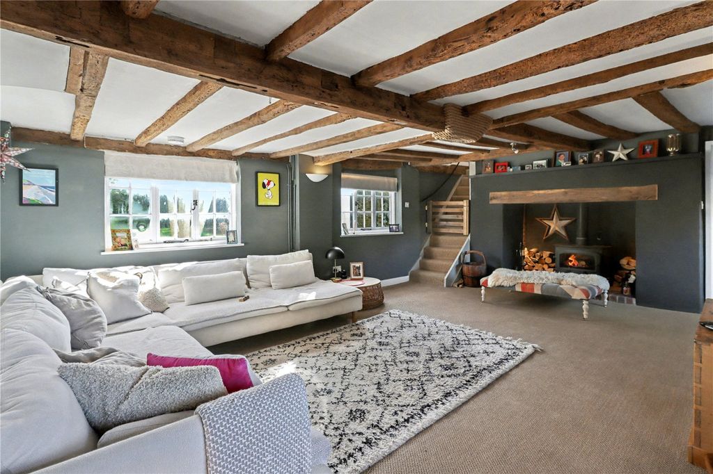 Property photo 1 of 23 Sitting Room