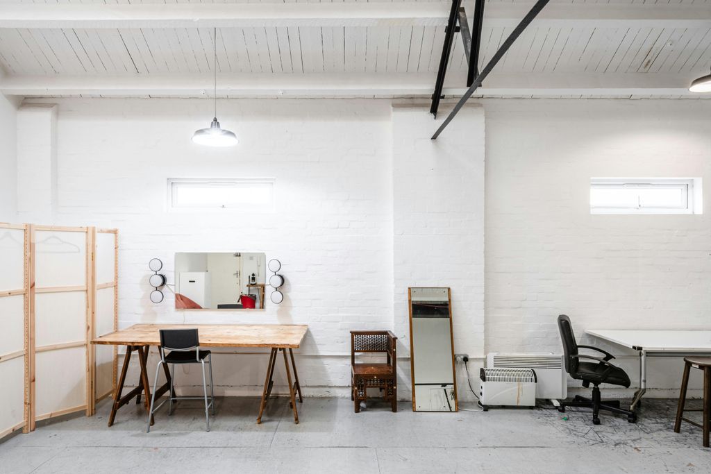 Property photo 3 of 11 Ashfield St 80A U12 Low Res 6.Jpg