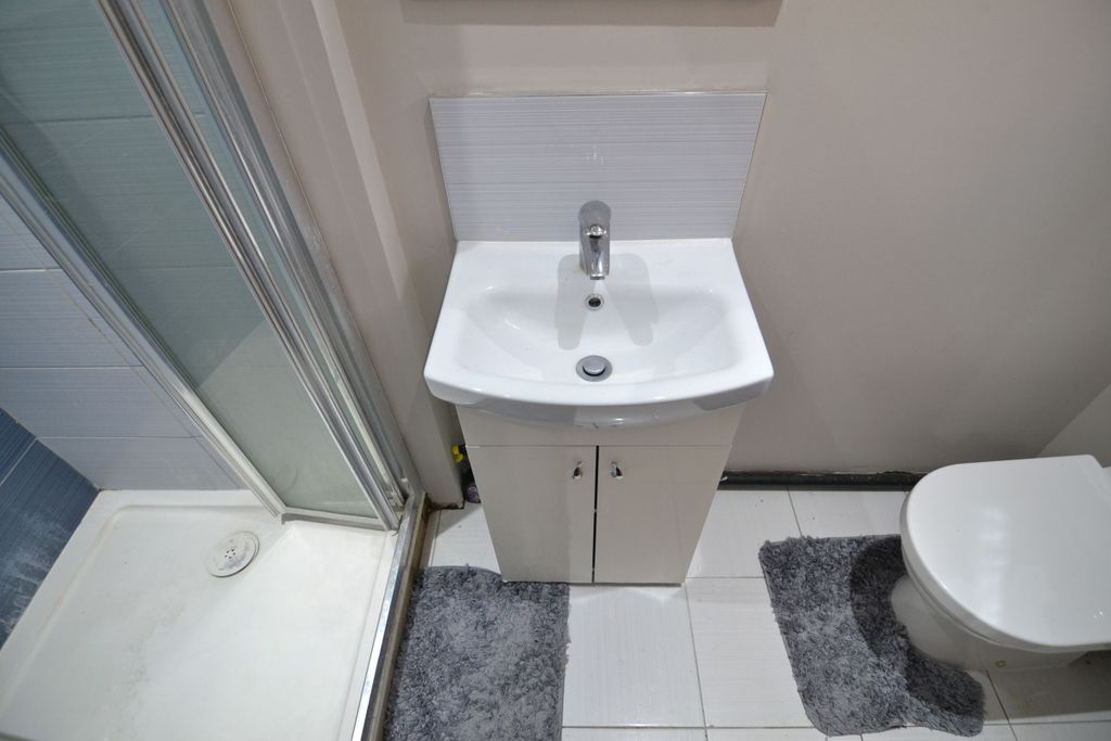 Property photo 3 of 3