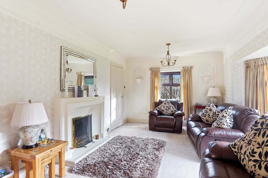 Additional image 4 of 3 bed detached house for saleWoodhall Park Drive, Pudsey LS28