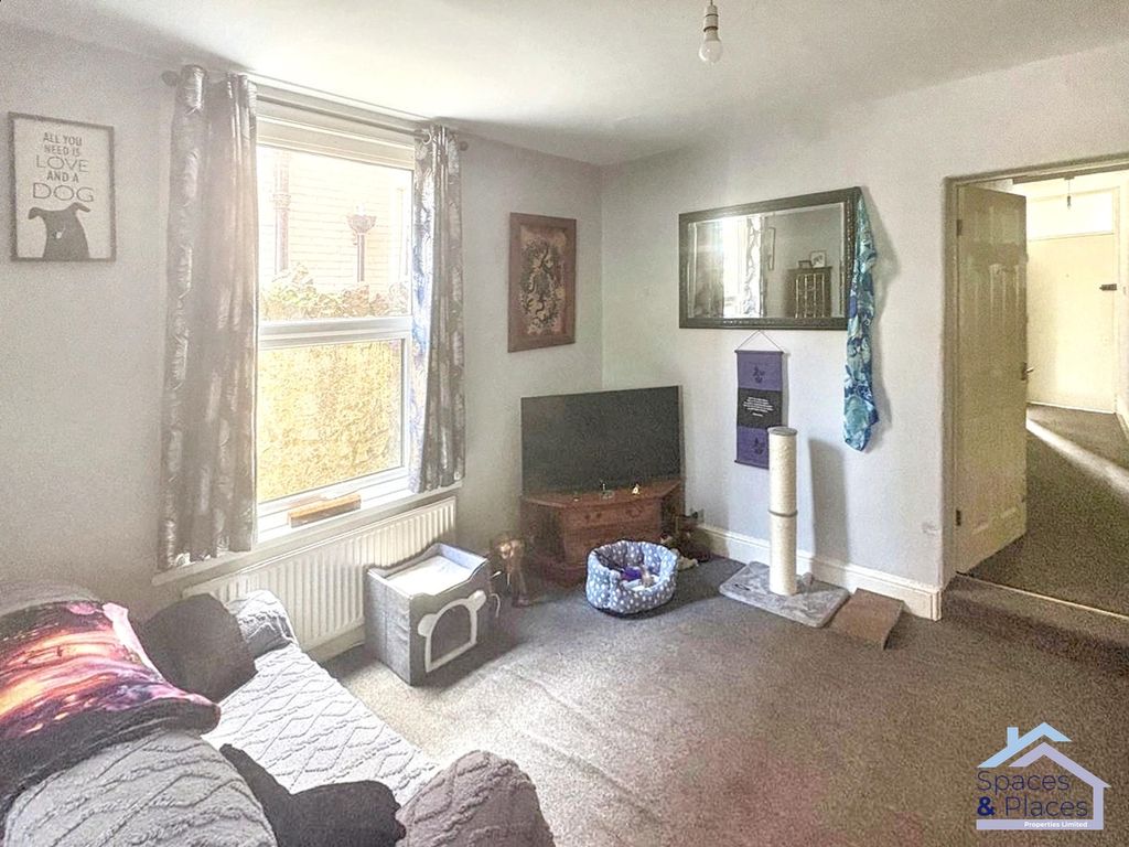 Property photo 3 of 8