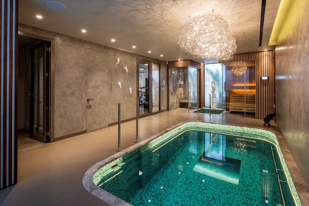 Property photo 1 of 22