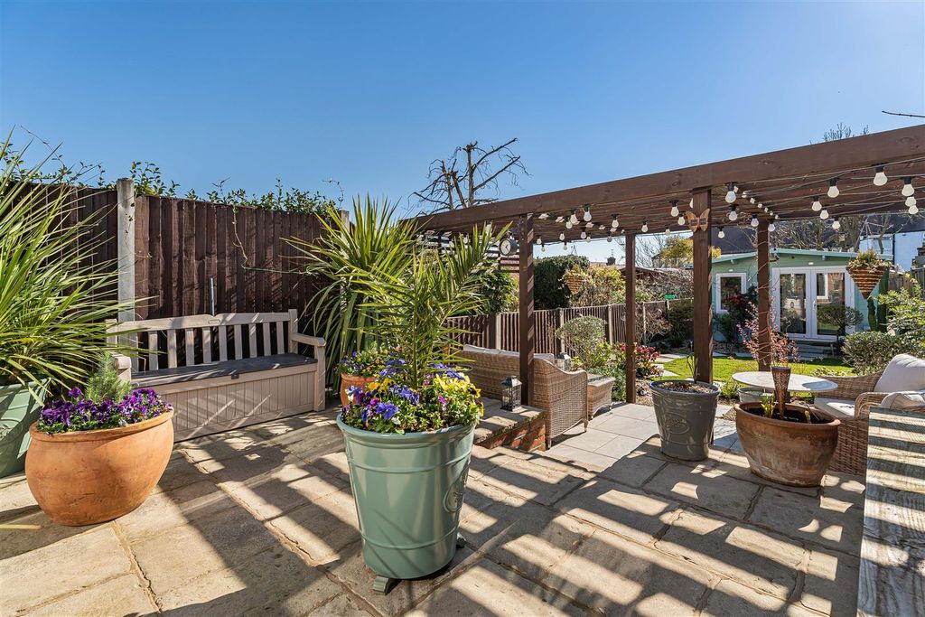 Property photo 3 of 19 3