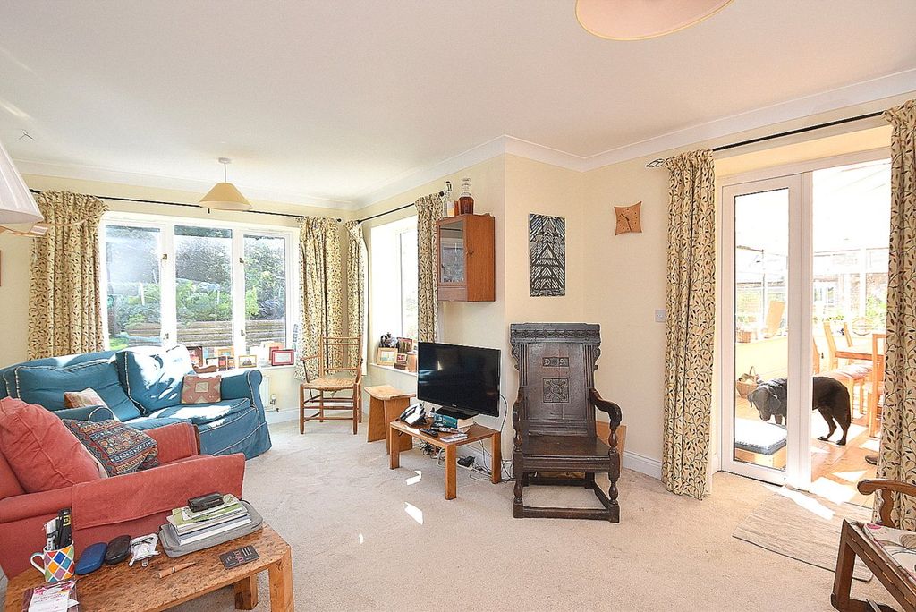 Property photo 2 of 17 Picture No. 04