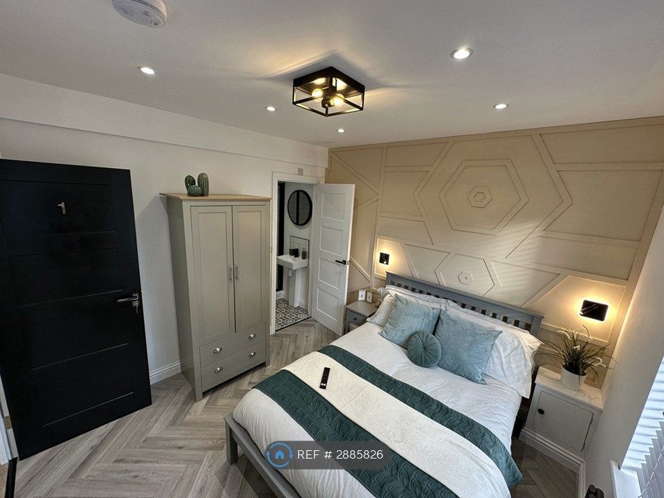 Property photo 2 of 7 Room 1