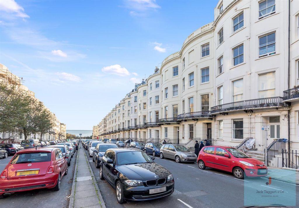 Property photo 3 of 5