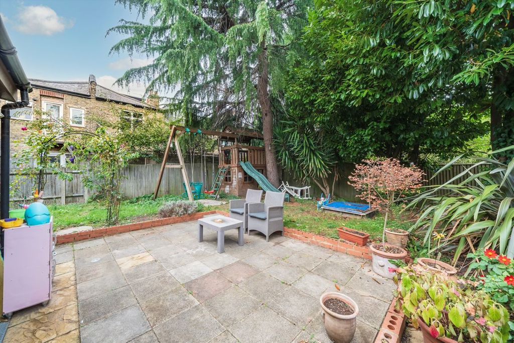 Property photo 3 of 9