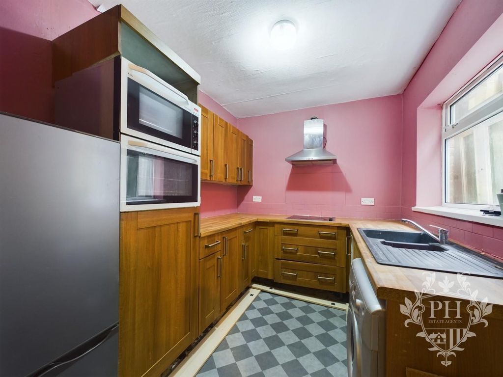 Property photo 1 of 7 Cam01415G0-Pr0338-Still002.Jpg