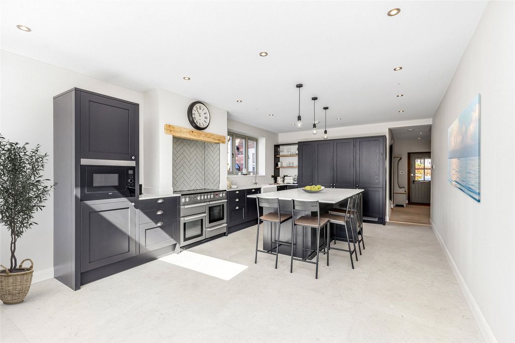 Property photo 3 of 22 Open Plan Kitchen