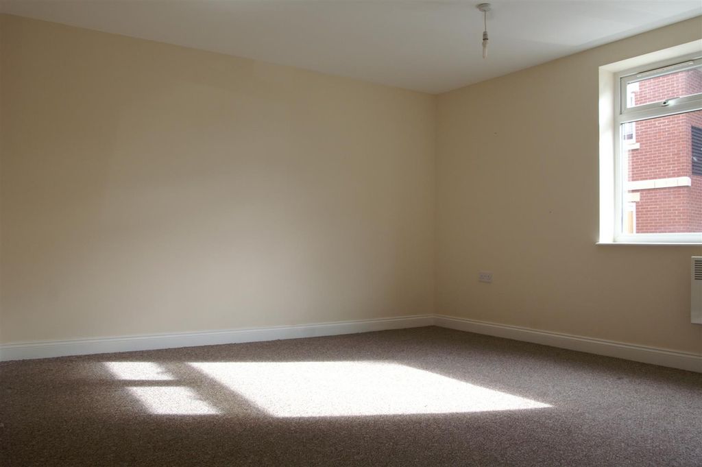 Property photo 3 of 7