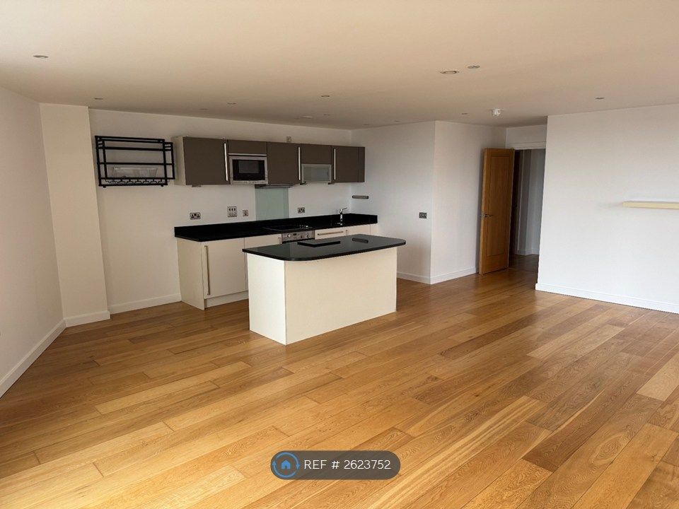Property photo 1 of 10 Lounge And Kitchen