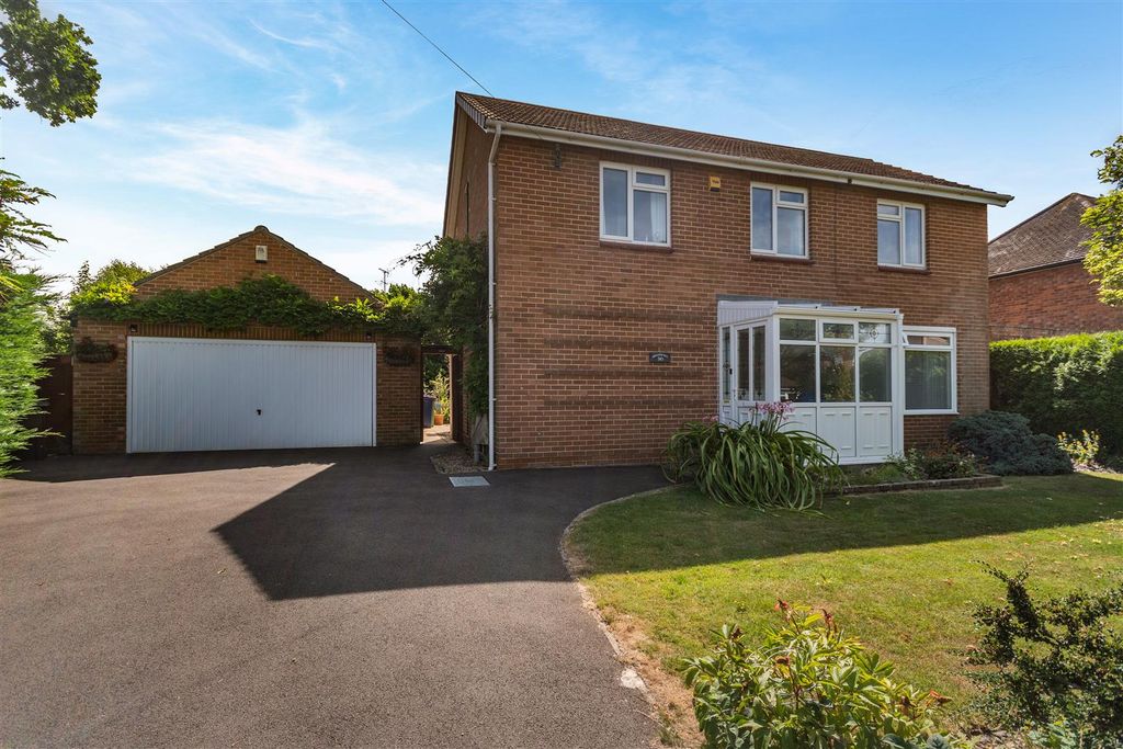 Property photo 1 of 30