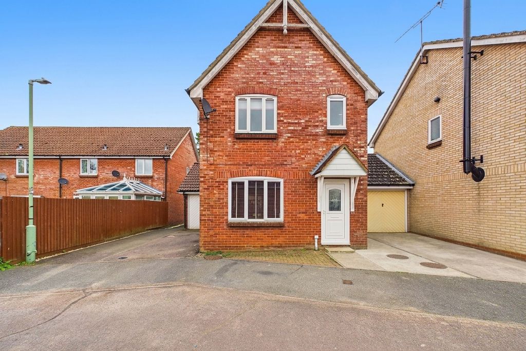 Property photo 2 of 22