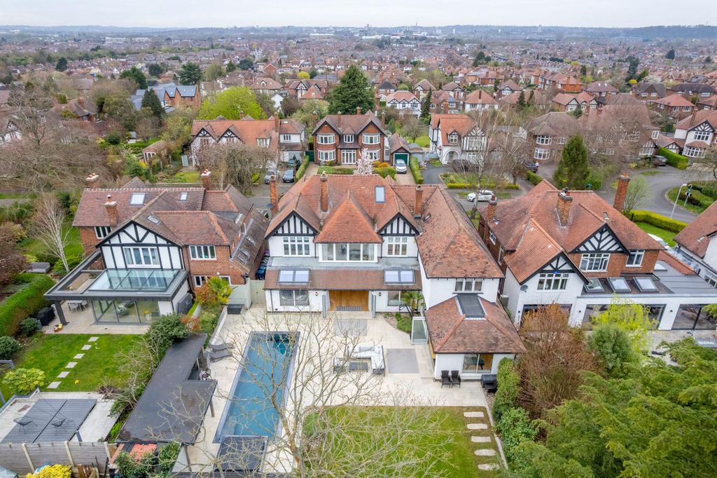 Property photo 1 of 59 Exterior