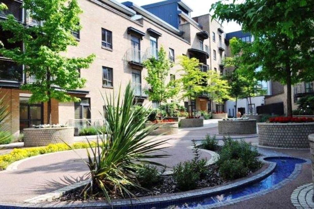 Property photo 1 of 24