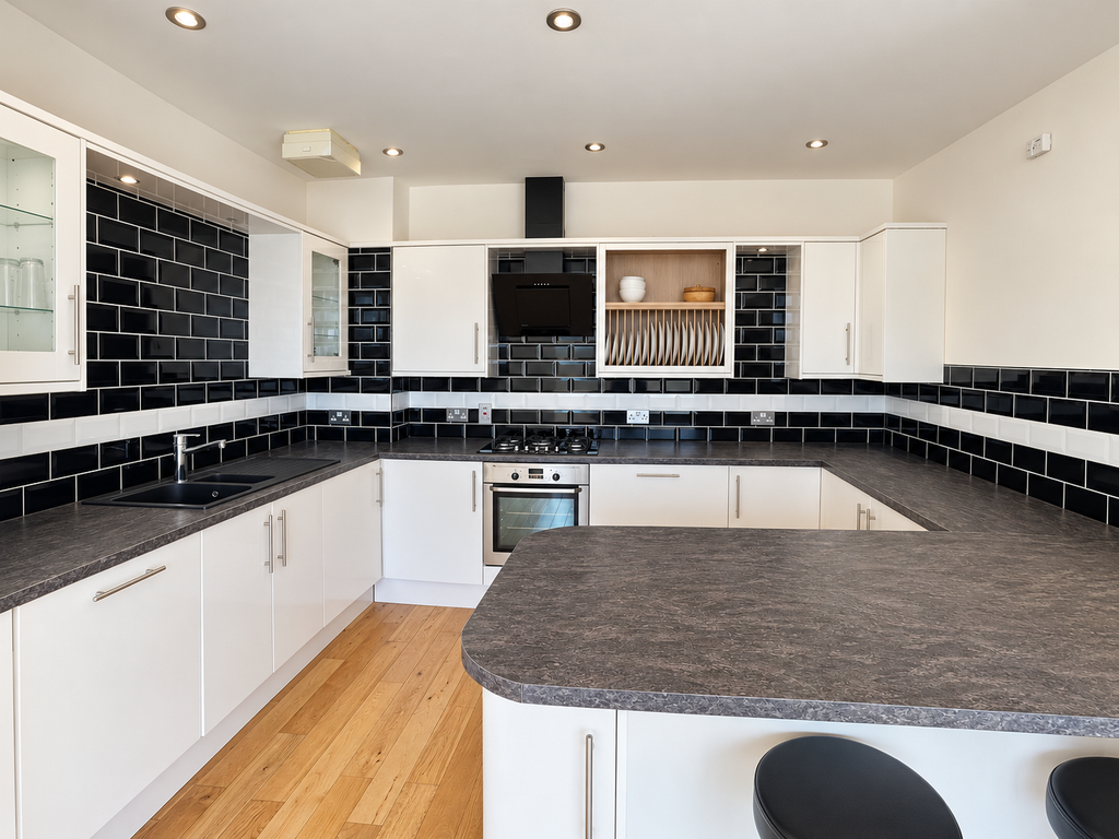 Property photo 3 of 13 3
