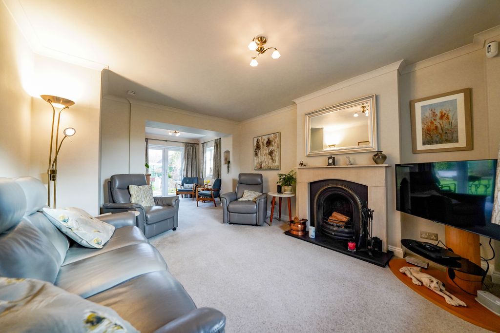 Property photo 3 of 36 Dsc02356