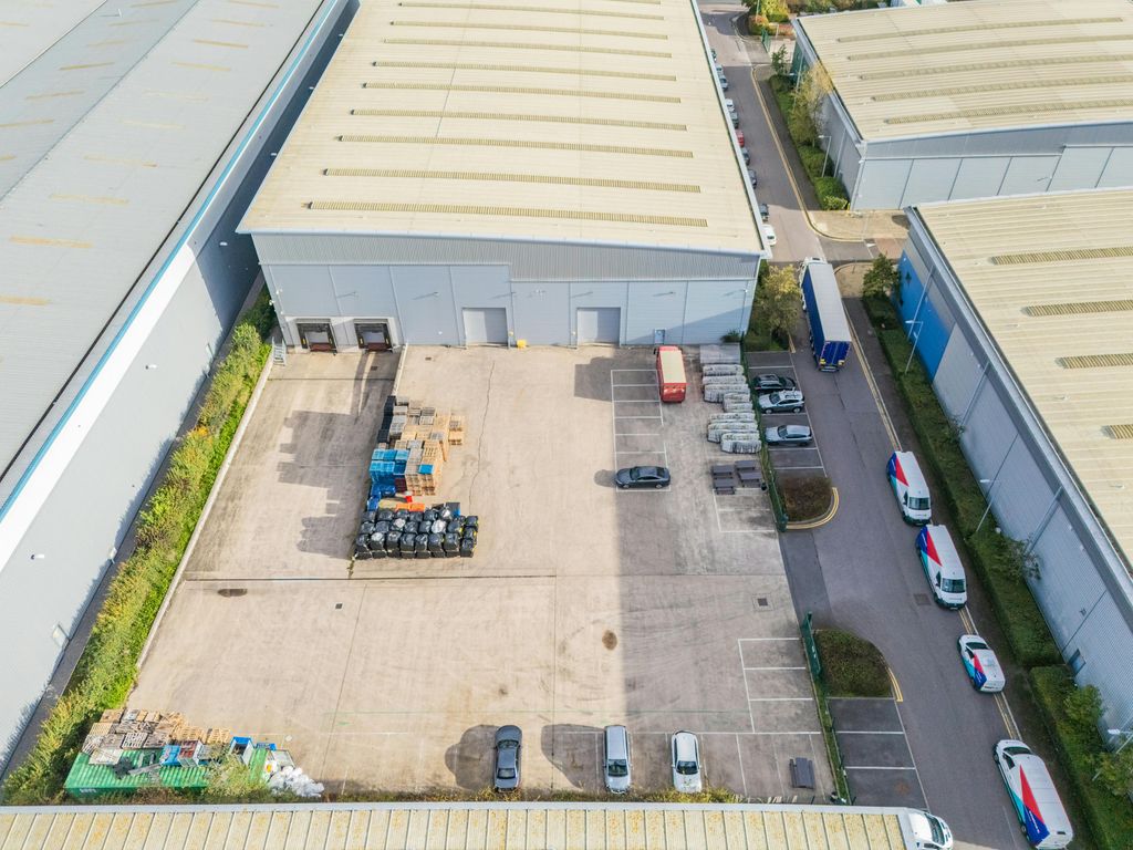 Property photo 2 of 14 Unit D Poplar Park, Cabot Park, Avonmouth-41.Jpg