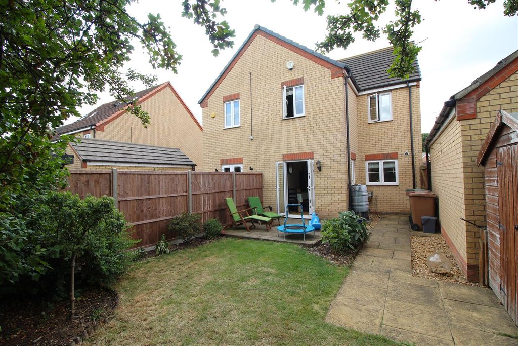 Property photo 1 of 16 Rear .Jpg