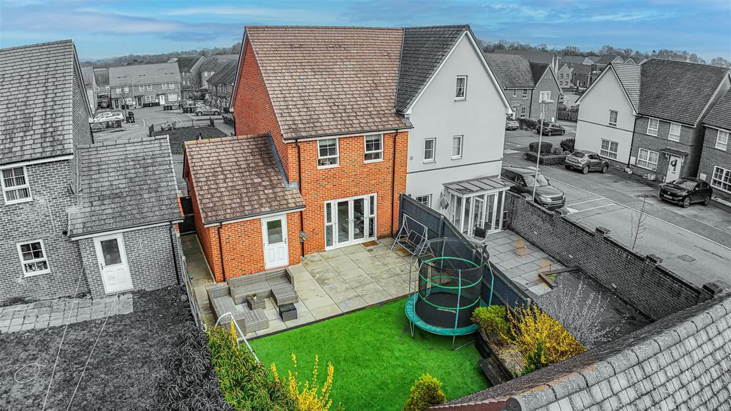 Property photo 2 of 25 3.Jpg