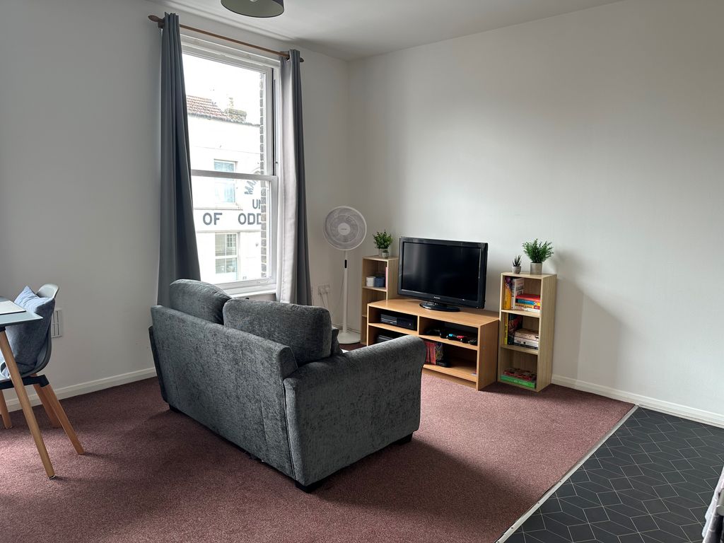 Property photo 3 of 7
