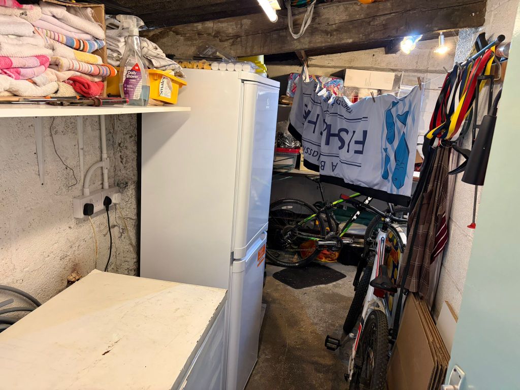 Property photo 2 of 11