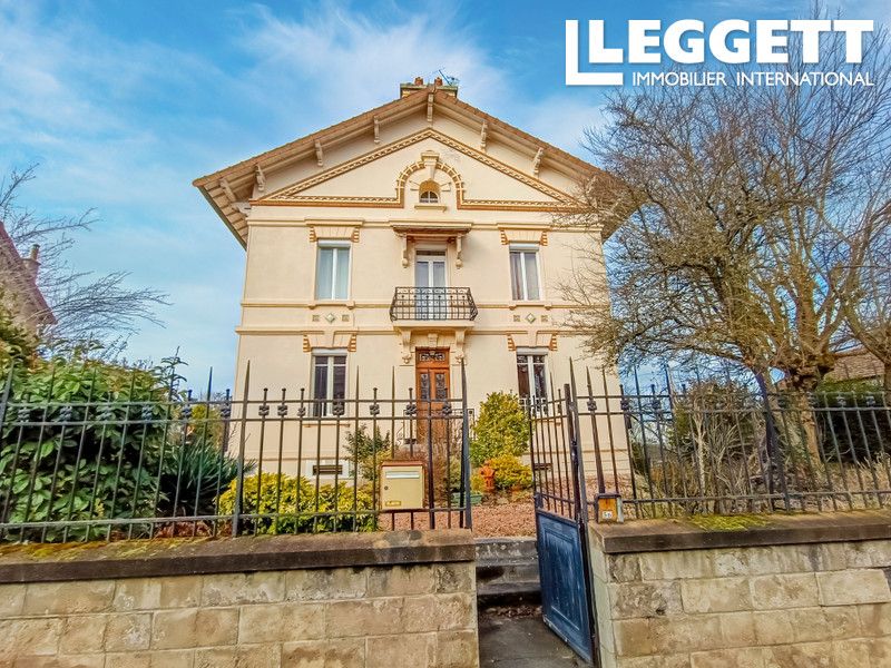 Property photo 1 of 10