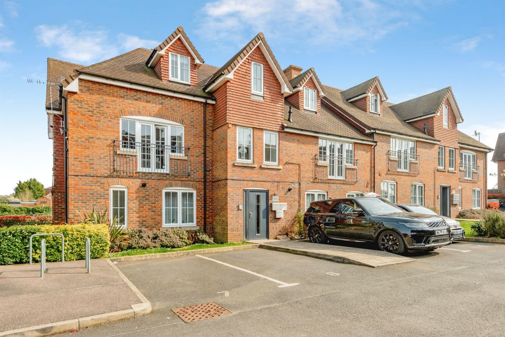 Property photo 1 of 17