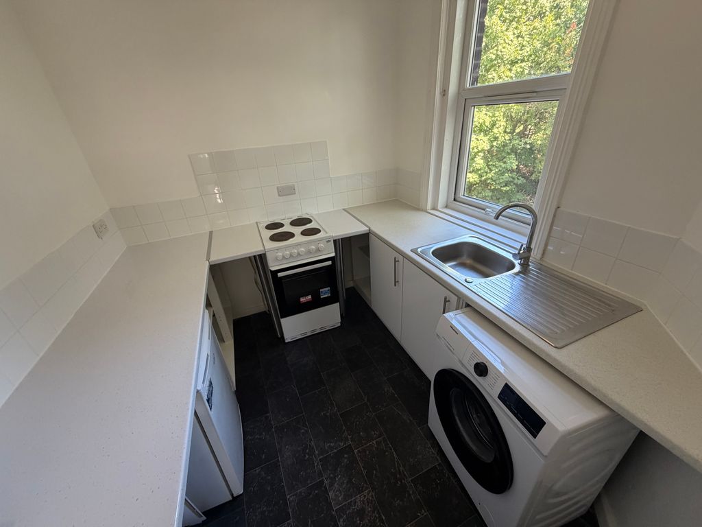 Property photo 1 of 3