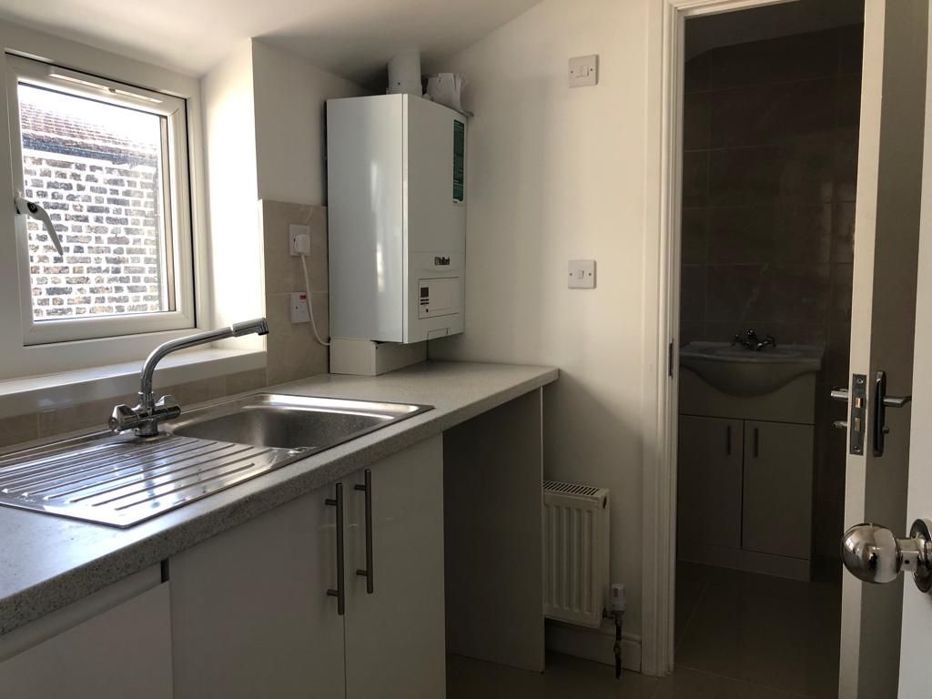 Property photo 1 of 9 2 Bedroom First Floor Flat Available To Rent