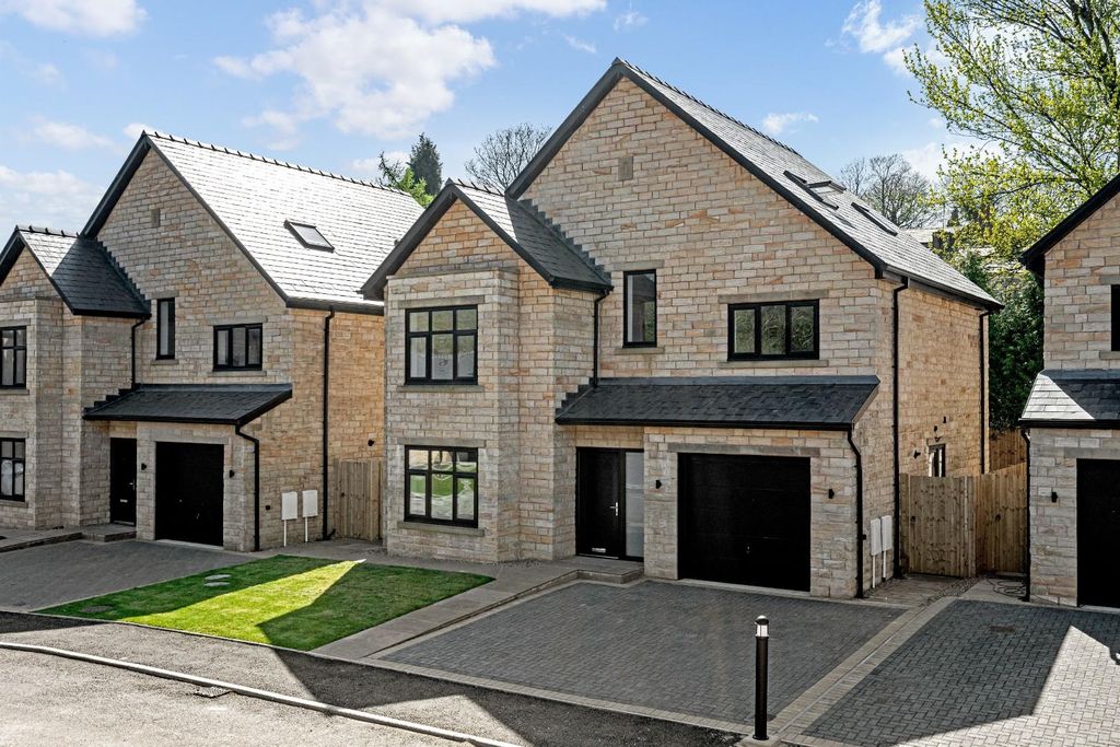 Additional image 40 of 5 bed detached house for sale7 Victoria Gardens, Waterside, Darwen BB3