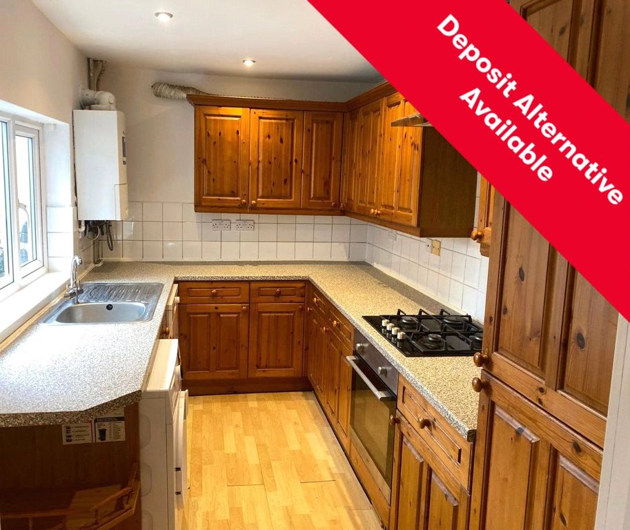 Property photo 1 of 8 Kitchen