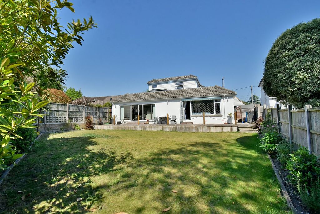 Property photo 2 of 22
