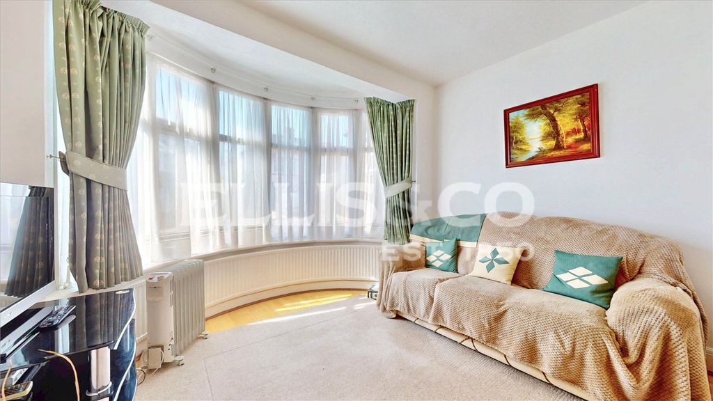 Property photo 2 of 12 Picture No. 05