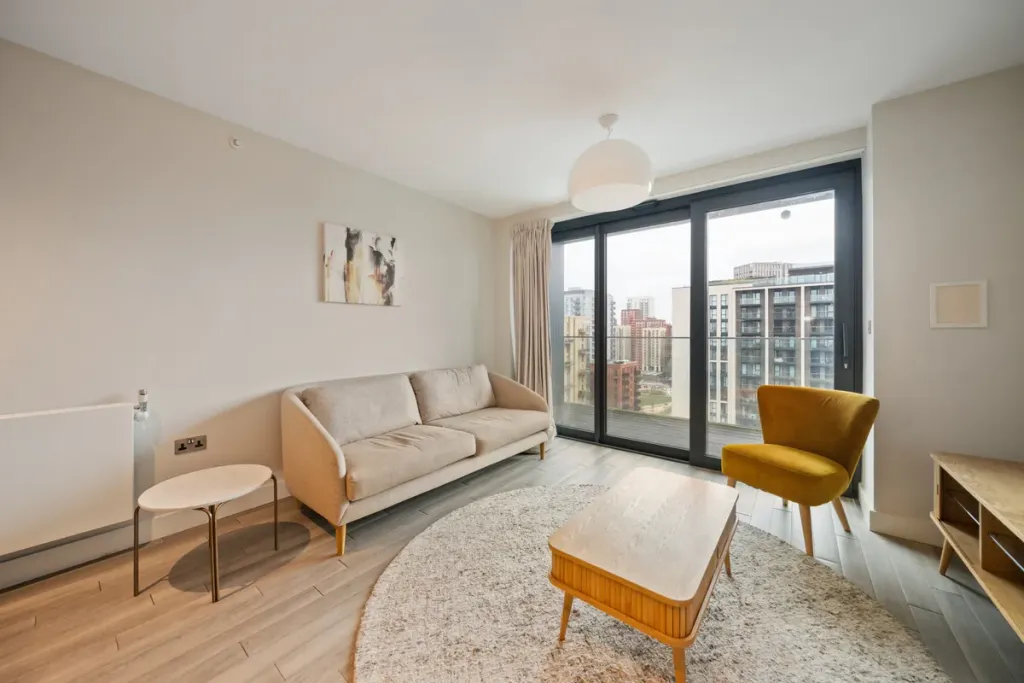 Property photo 1 of 6