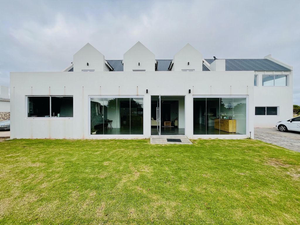 Property photo 2 of 57