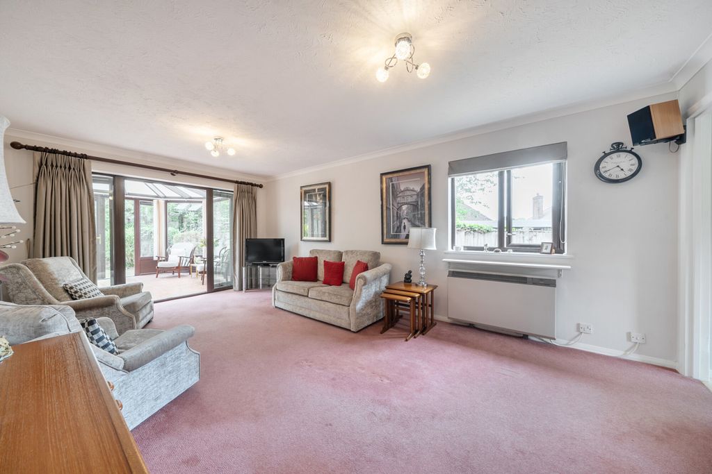 Property photo 3 of 15 1-6A85357A02Cf5-1...
