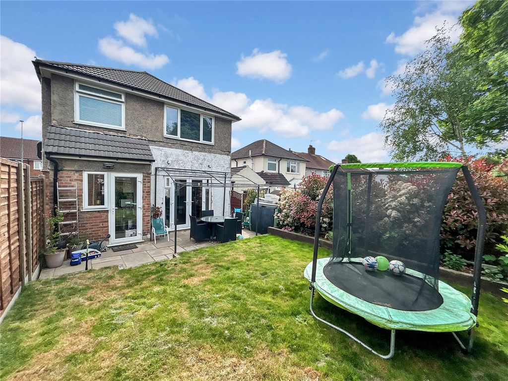 Property photo 3 of 24 Picture No. 30