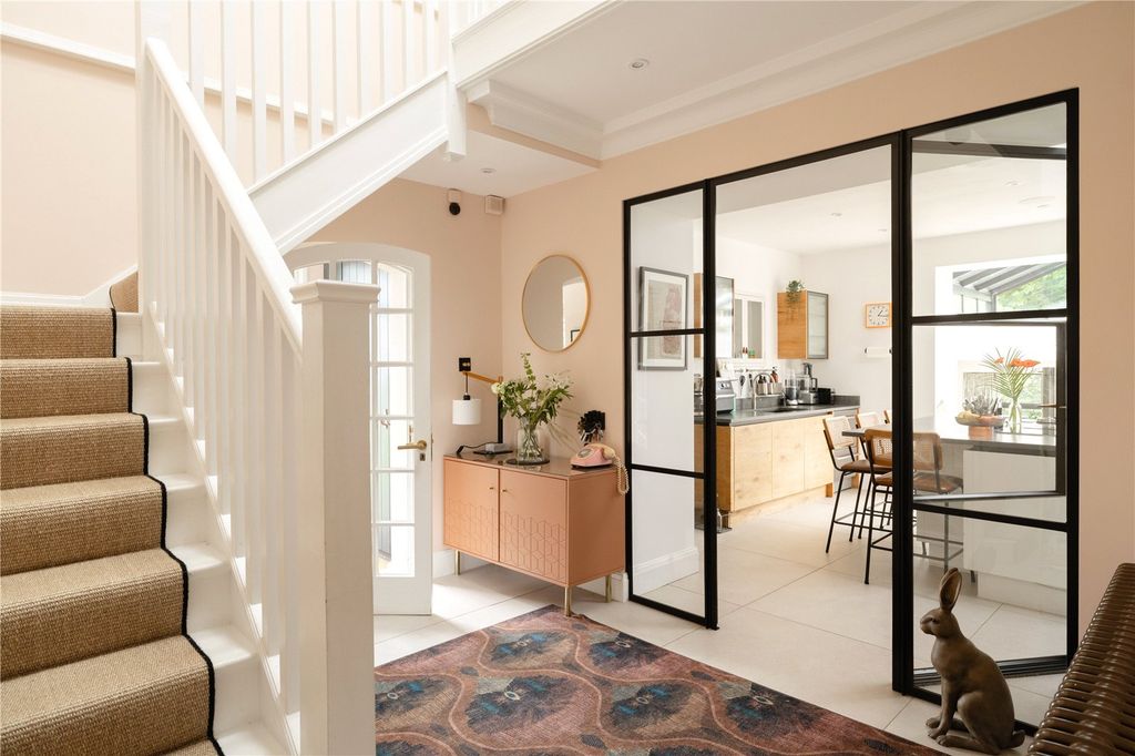 Property photo 3 of 40 Hallway