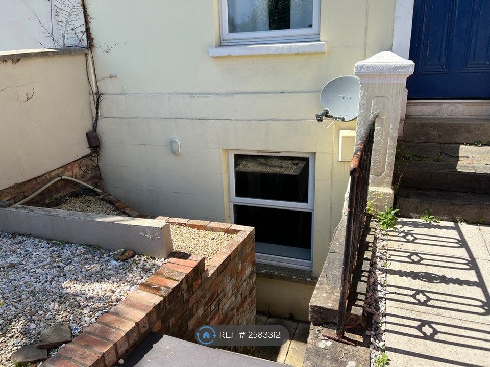 Property photo 3 of 12 2