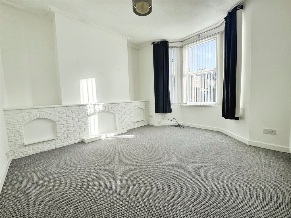 Property photo 2 of 16 Picture No. 04