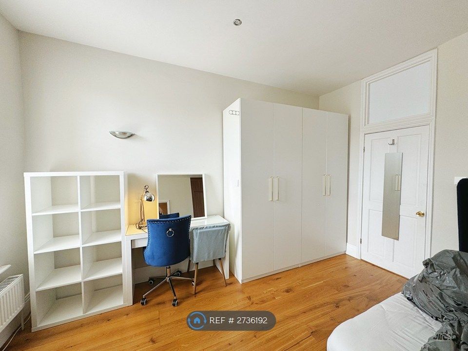 Property photo 3 of 6