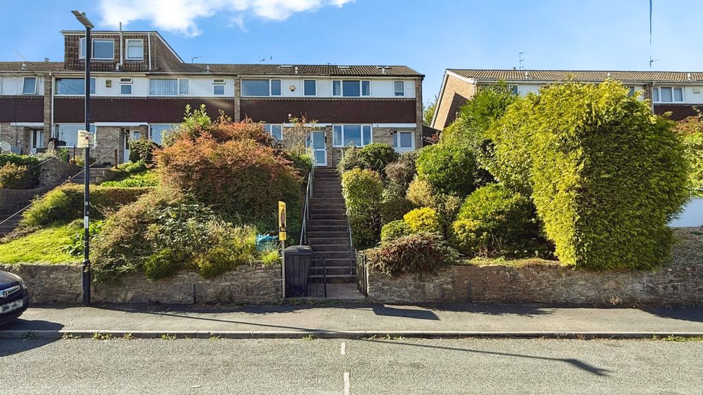 Property photo 3 of 28 Front