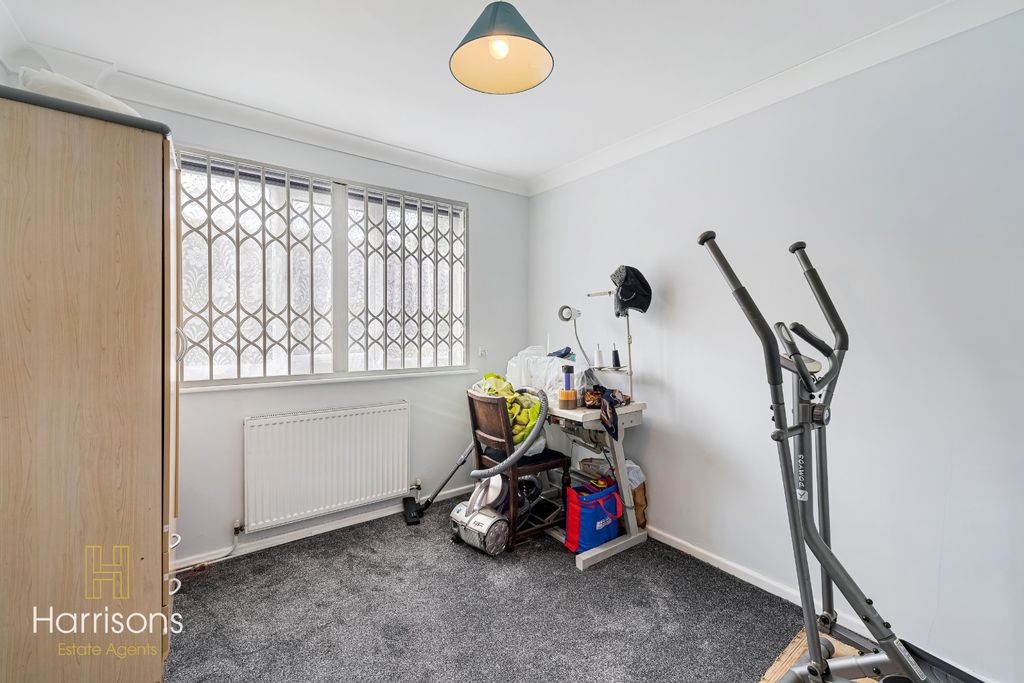 Property photo 3 of 29 5102527