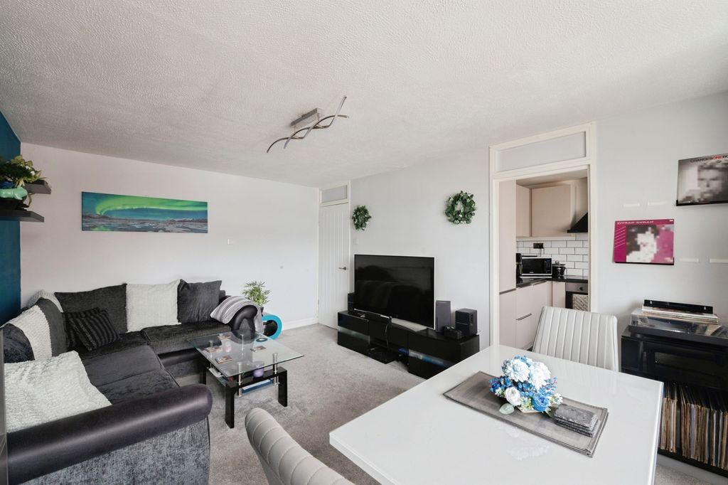 Property photo 2 of 13 Photo