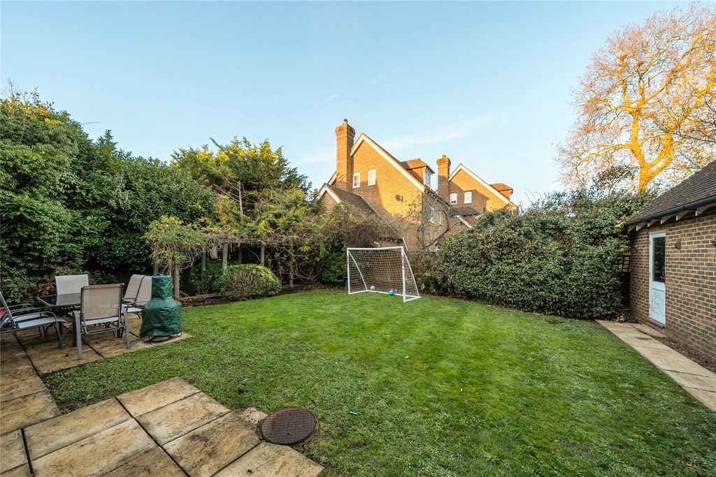 Additional image 17 of 6 bed country house for saleSandringham Drive, Dartford, Kent DA2