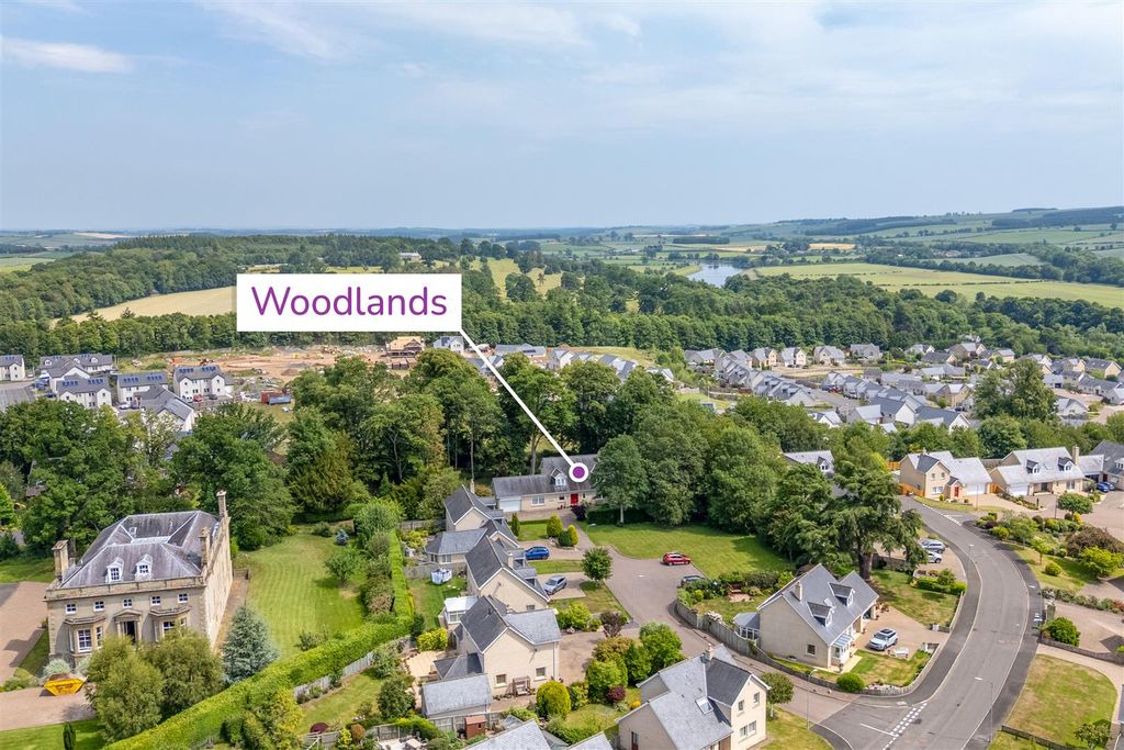 Property photo 2 of 24 Woodlands-9Broomlands-02.Jpg