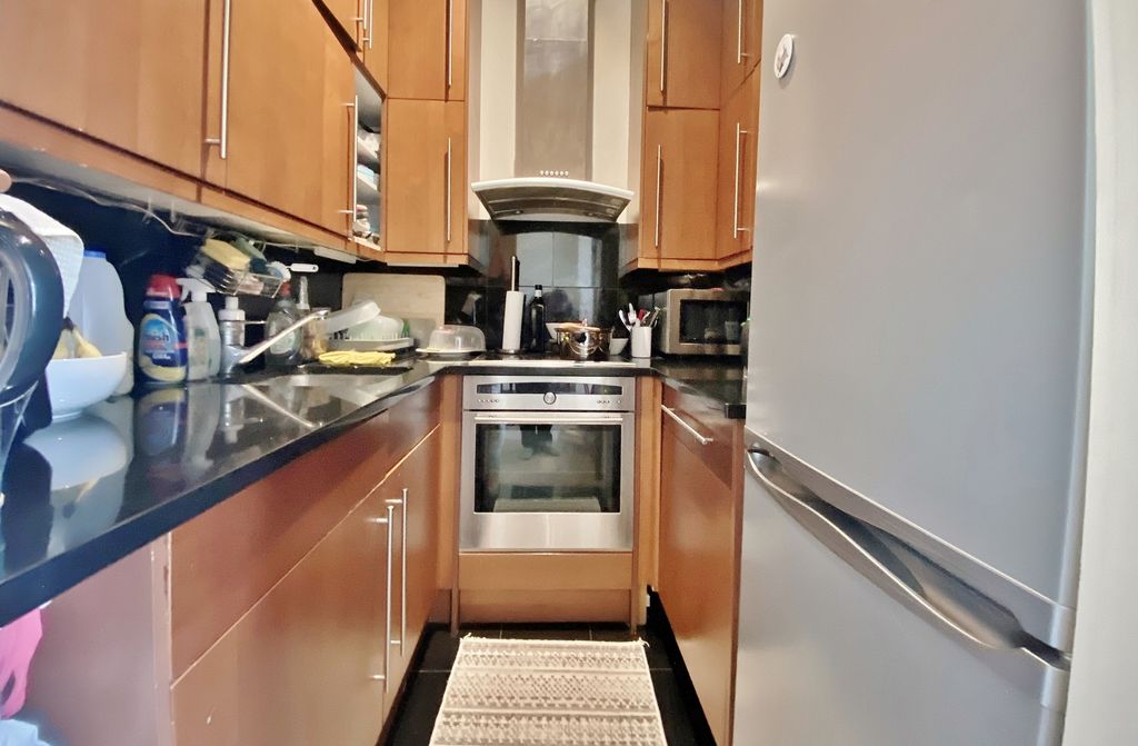 Property photo 3 of 8 Photo 3