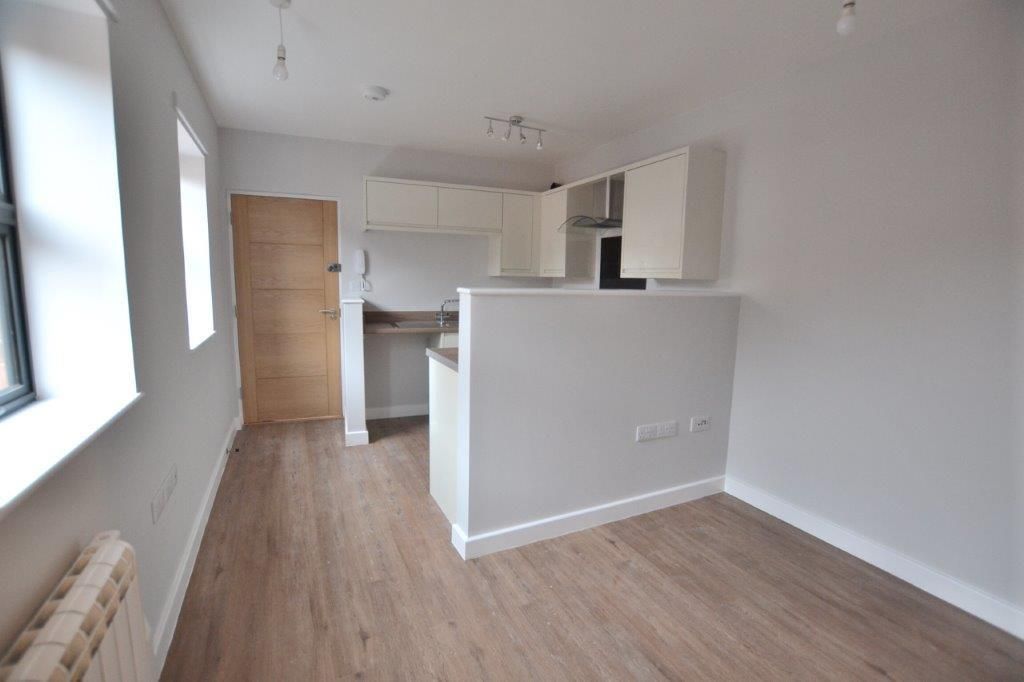 Property photo 3 of 8 Flat 3 Reverse Living Area.Jpg